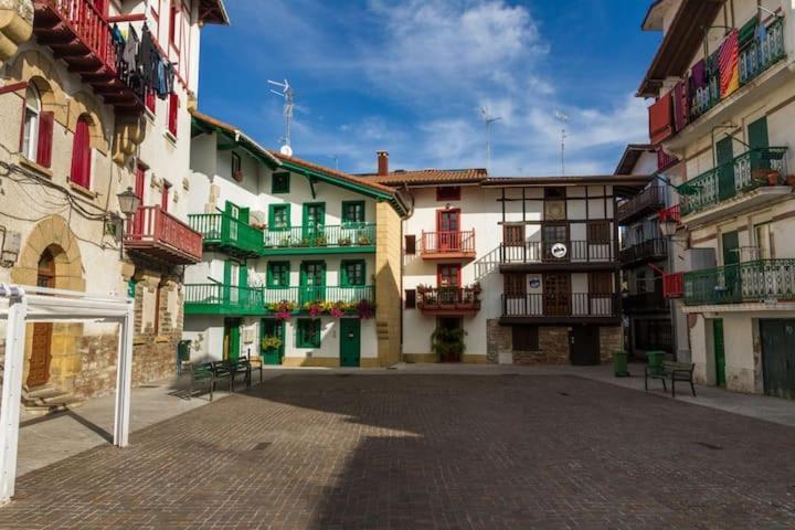 La Marina Amplio Apartamento En Pleno Centro De Hondarribia Exteriör bild